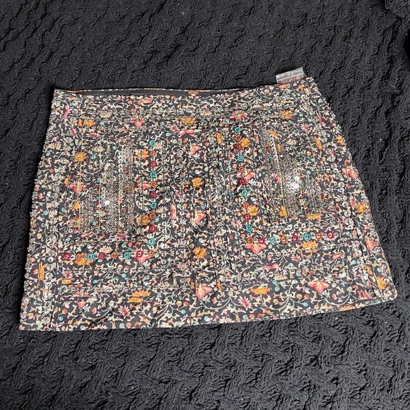 Free People Embellished Mini Skirt Size Large NWOT - Picture 2 of 8